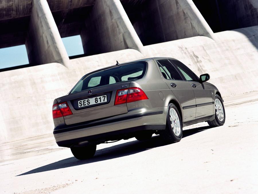  Saab 9-5 Sedan 2002 года  (фото 3 из 16)